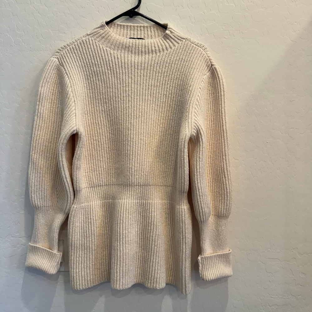 ANTONIO MELANI Cream Ribbed Sweater – Size L – Excellent Condition